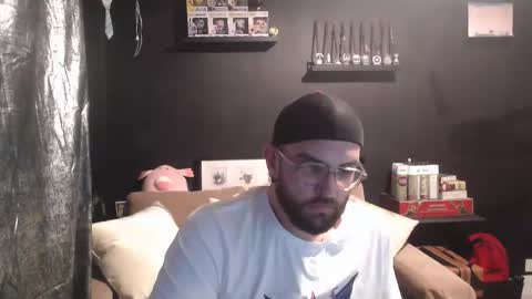 patrickmorris92 online show from February 8, 7:17 pm