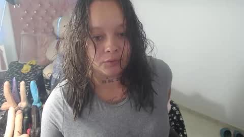 patty squirt87 online show from February 11, 3:32 am