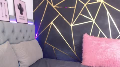 paulina online show from July 3, 12:26 am