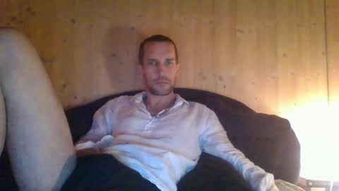 paueriwan online show from March 12, 12:09 am