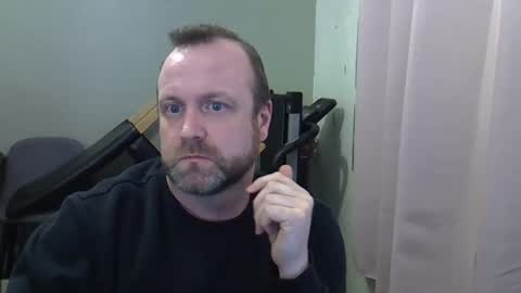 Snapshot of paul_boro chatting on February 19, 10:42 pm paul_boro online show from February 19, 10:42 pm