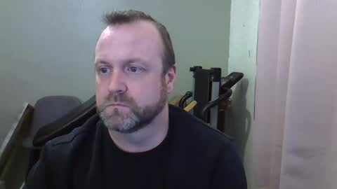 Snapshot of paul_boro chatting on February 19, 7:37 pm paul_boro online show from February 19, 7:37 pm