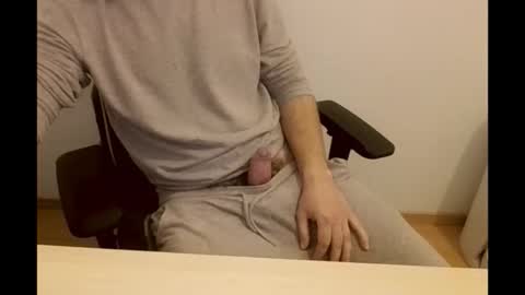 paulbazo83 online show from February 24, 9:45 am