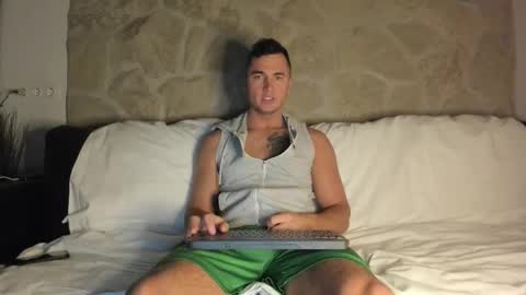 paulblack021 online show from March 7, 3:06 am