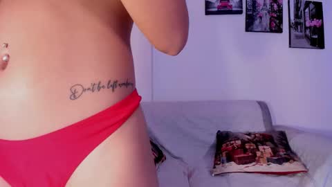 Pau online show from December 18, 1:39 pm