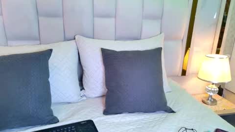 Paulina  online show from December 20, 7:43 pm