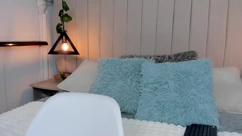 Snapshot of paulina_lopezz chatting on March 11, 8:53 pm PAULINA online show from March 11, 8:53 pm