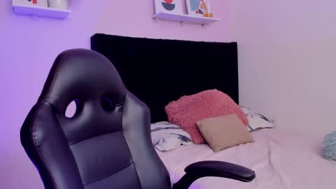 PAULINA  online show from March 23, 8:03 pm