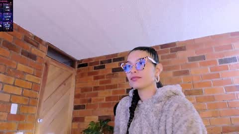 Snapshot of paulinabarnett_ chatting on January 11, 8:54 pm Paulina online show from January 11, 8:54 pm