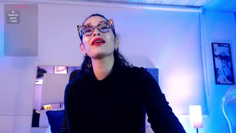 Snapshot of paulinabarnett_ chatting on February 26, 11:43 am Paulina online show from February 26, 11:43 am