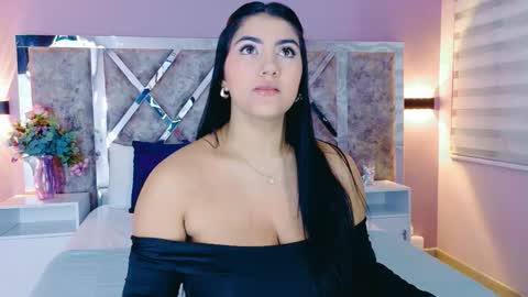 Snapshot of paulinaduarte_ chatting on October 18, 1:15 pm Paulina online show from October 18, 1:15 pm