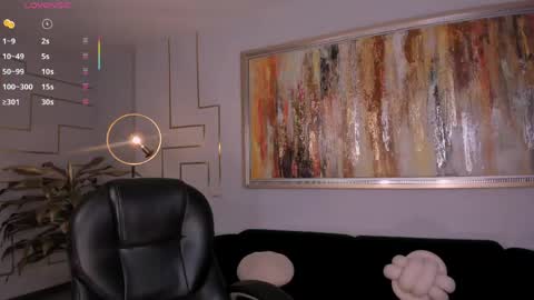 Paulina Santos  online show from May 5, 8:03 pm