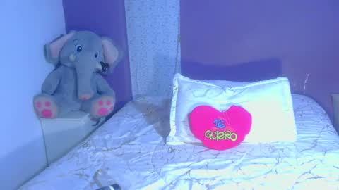paulina online show from May 9, 7:31 pm