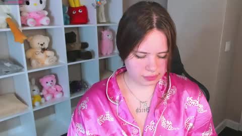 Erica online show from May 22, 9:49 am