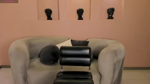 Pauline Sanz online show from May 9, 7:31 pm