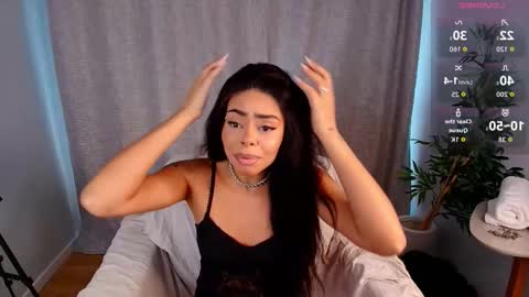 paulinne_clark online show from March 18, 7:31 pm