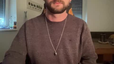 Snapshot of paulsimpsn chatting on October 13, 3:25 pm love bush online show from October 13, 3:25 pm