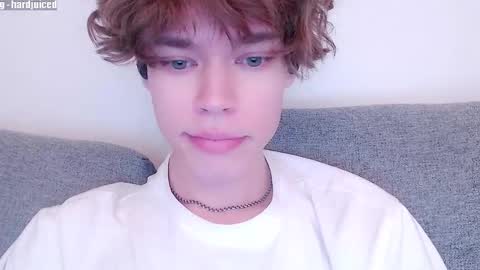 pawclaw online show from January 14, 2:08 am