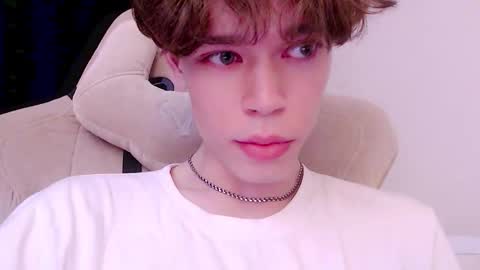 Snapshot of pawclaw chatting on October 8, 12:55 pm pawclaw online show from October 8, 12:55 pm