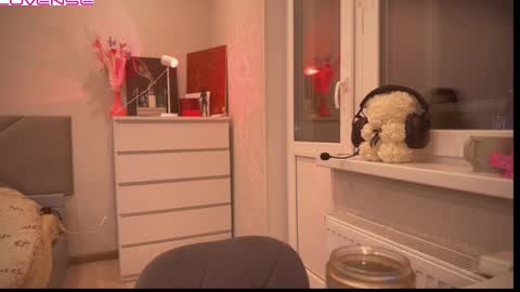 Sandra  Next Stream  pm MSK 5 pm UTC1pm EDT online show from March 4, 9:32 pm