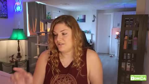   online show from October 14, 8:12 pm