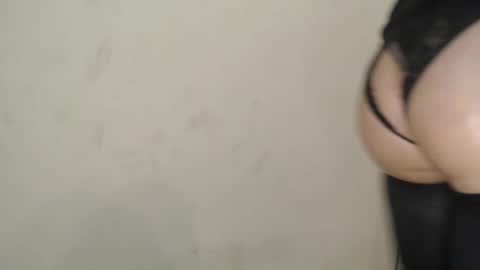 PeachyAss online show from January 20, 3:28 pm