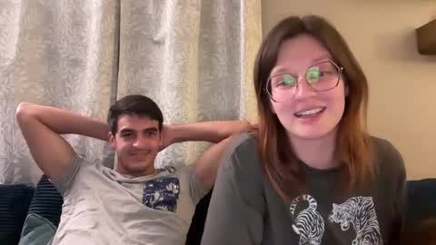 Snapshot of peachysweetxxx chatting on September 27, 5:49 am peachysweetxxx online show from September 27, 5:49 am