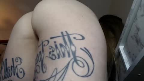 Snapshot of peachyykat chatting on October 12, 10:22 pm kat online show from October 12, 10:22 pm