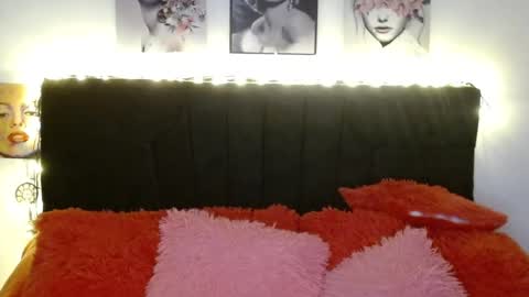 pearlatin online show from October 26, 1:06 am