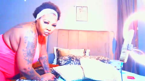 Pearl online show from May 22, 6:25 pm