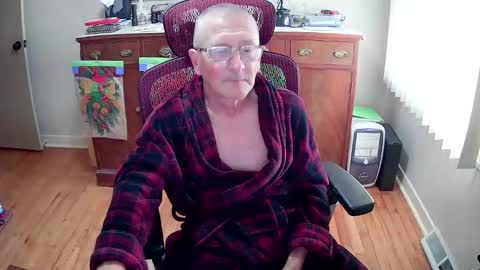 peepingmale online show from November 27, 1:41 pm