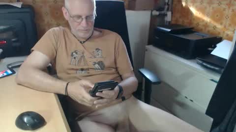Pemue65 online show from June 5, 6:08 am