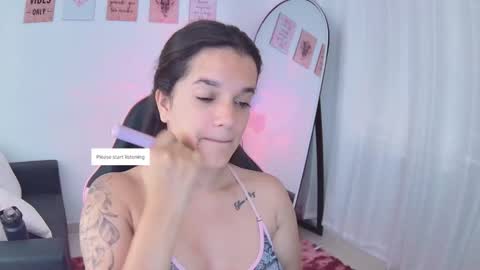 penelope_hearth online show from November 10, 6:10 pm