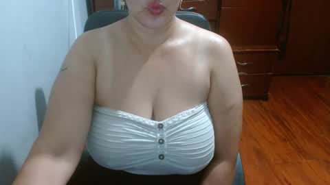 Snapshot of penelopefuckass chatting on October 11, 4:50 am penelopefuckass online show from October 11, 4:50 am