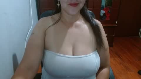 Snapshot of penelopefuckass chatting on October 18, 12:15 am penelopefuckass online show from October 18, 12:15 am