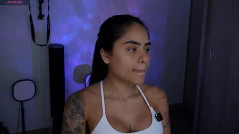 penelopesexx_ online show from November 18, 8:12 pm