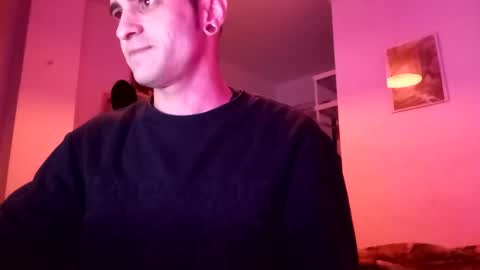 penesvoladores92 online show from December 9, 12:01 am