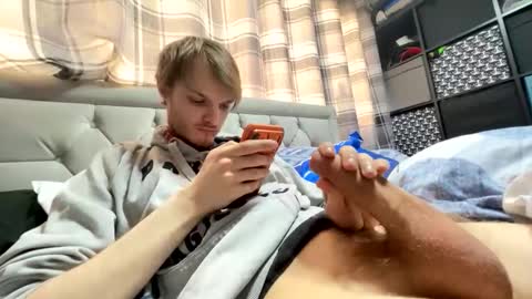 Penguin online show from March 29, 5:25 pm