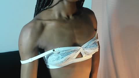   online show from February 1, 7:02 pm