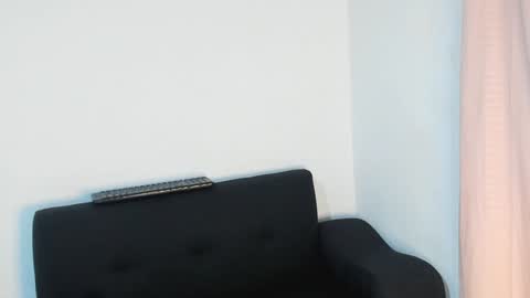   online show from February 3, 1:40 pm