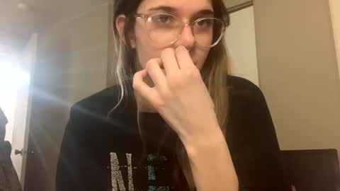 Penutbuttajelllytime online show from February 17, 2:31 am