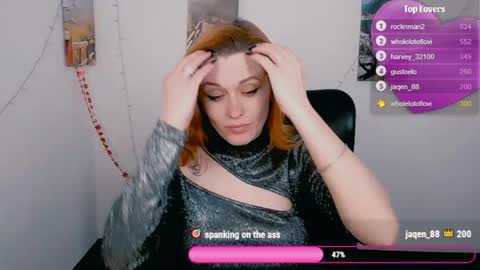 Mia online show from April 18, 11:01 am