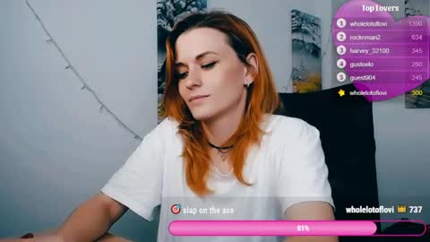 Mia online show from May 16, 10:36 am