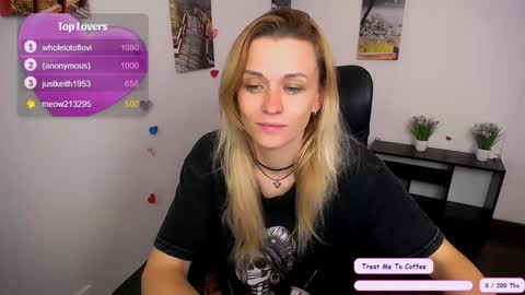 Mia online show from October 15, 7:10 am