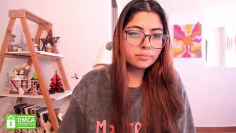 Sarah Ana Banana online show from January 6, 6:34 pm