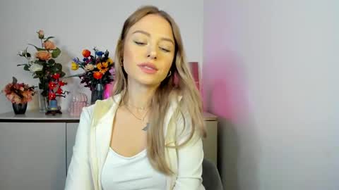 Cindy online show from November 21, 6:55 am