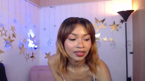 Snapshot of perla_st chatting on September 11, 3:19 am Perla online show from September 11, 3:19 am