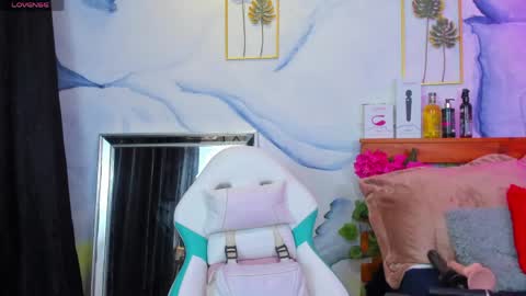 Perla Franco online show from April 12, 12:04 am