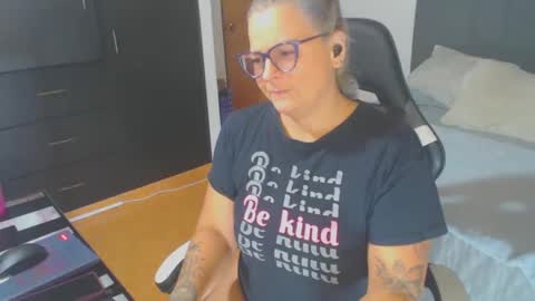 goloza online show from February 24, 1:02 am