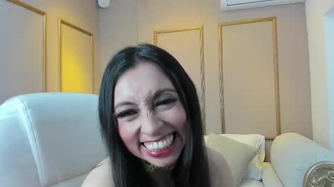 PerlaPreciosa online show from December 2, 4:00 am